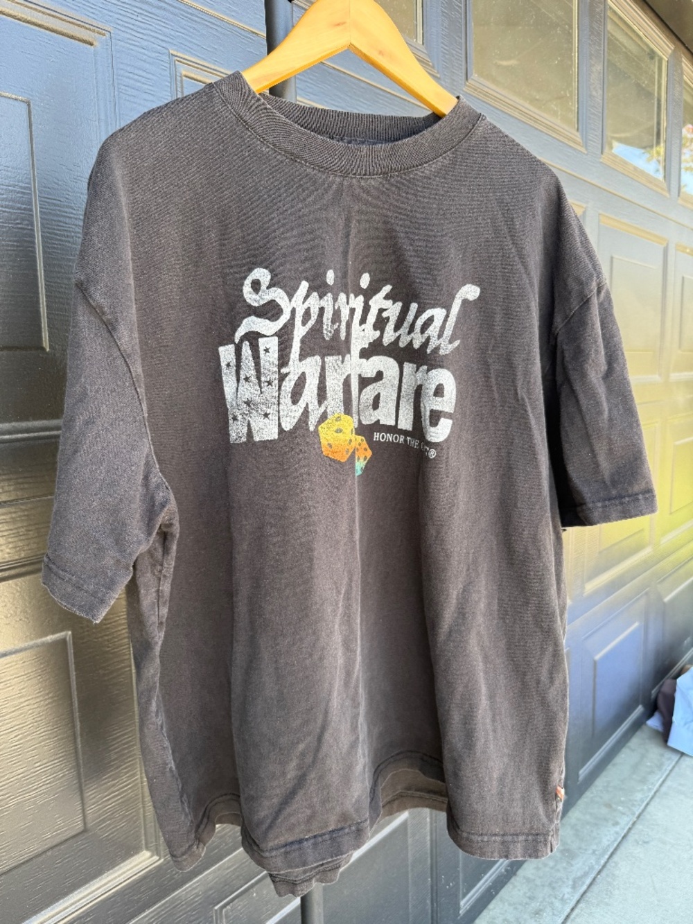 Used! Men's Honor The Gift Spiritual Warfare Graphic Dark Grey T-Shirt Size XL